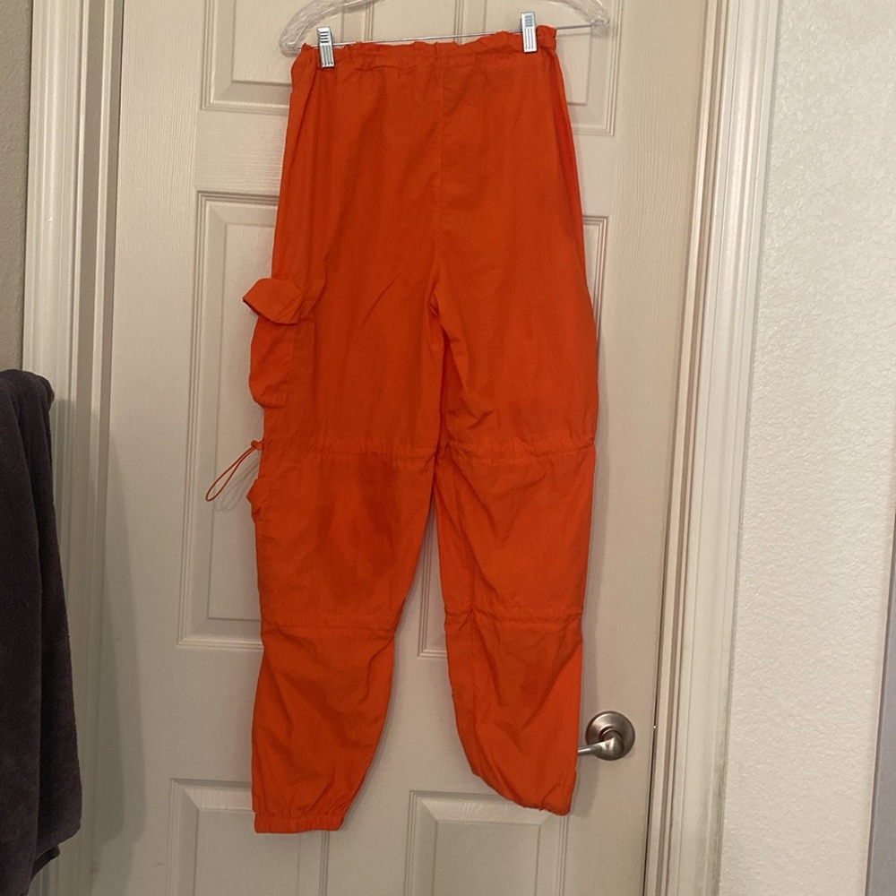 Orange cargo windbreaker pants - Picture 5 of 7